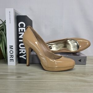 Elaine Turner Beige Patent Leather Platform Pumps